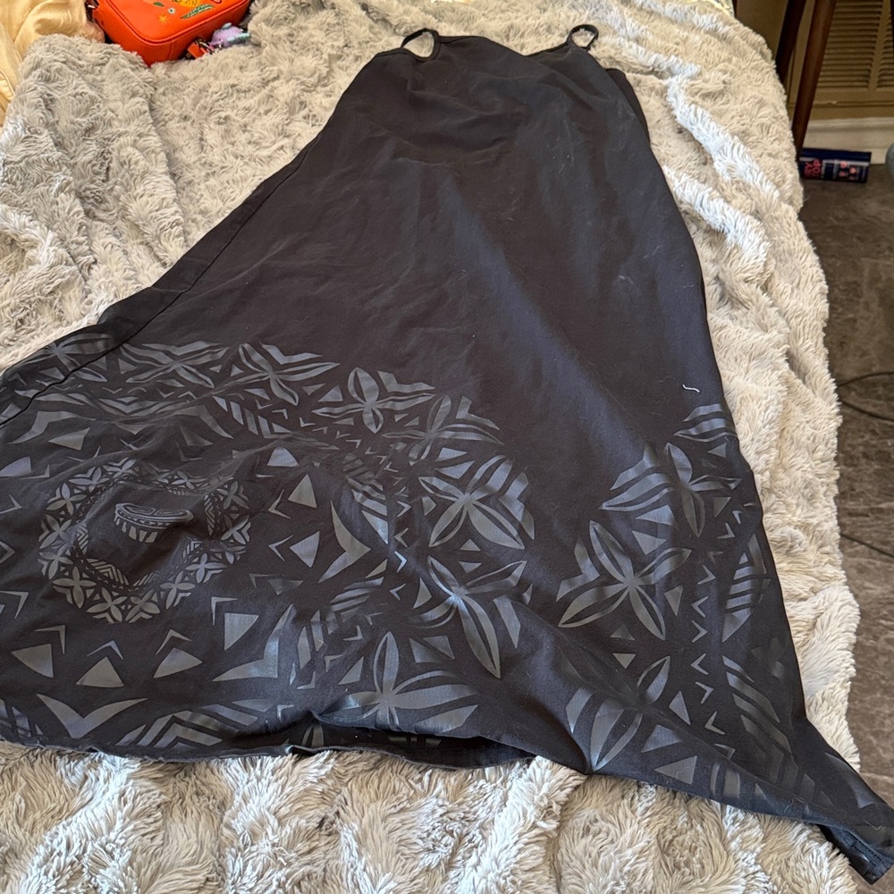Tanoa brand maxi dress - Picture 2 of 3